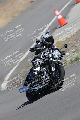 media/Nov-12-2023-Classic Track Days (Sun) [[11f17acb81]]/Group 3/session 2 turn 9/